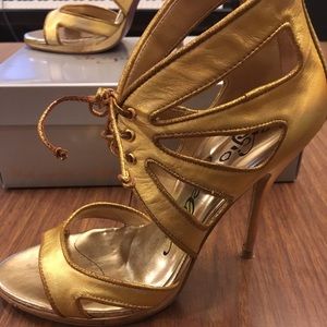 Emma Gold Holograph platform heels